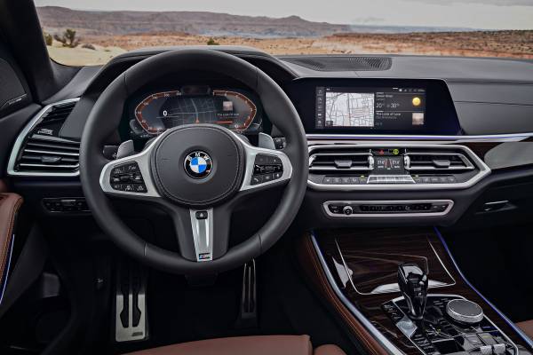 P90324439-bmw-operating-system-7-0-09-2018-600px.jpg