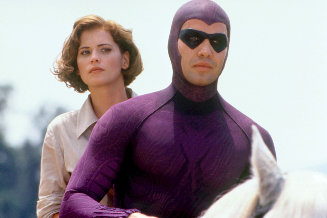 the-phantom-billy-zane-kristy-swanson.jpg