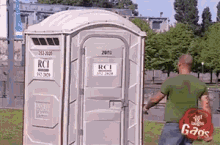 toilet-prank-meeting.gif